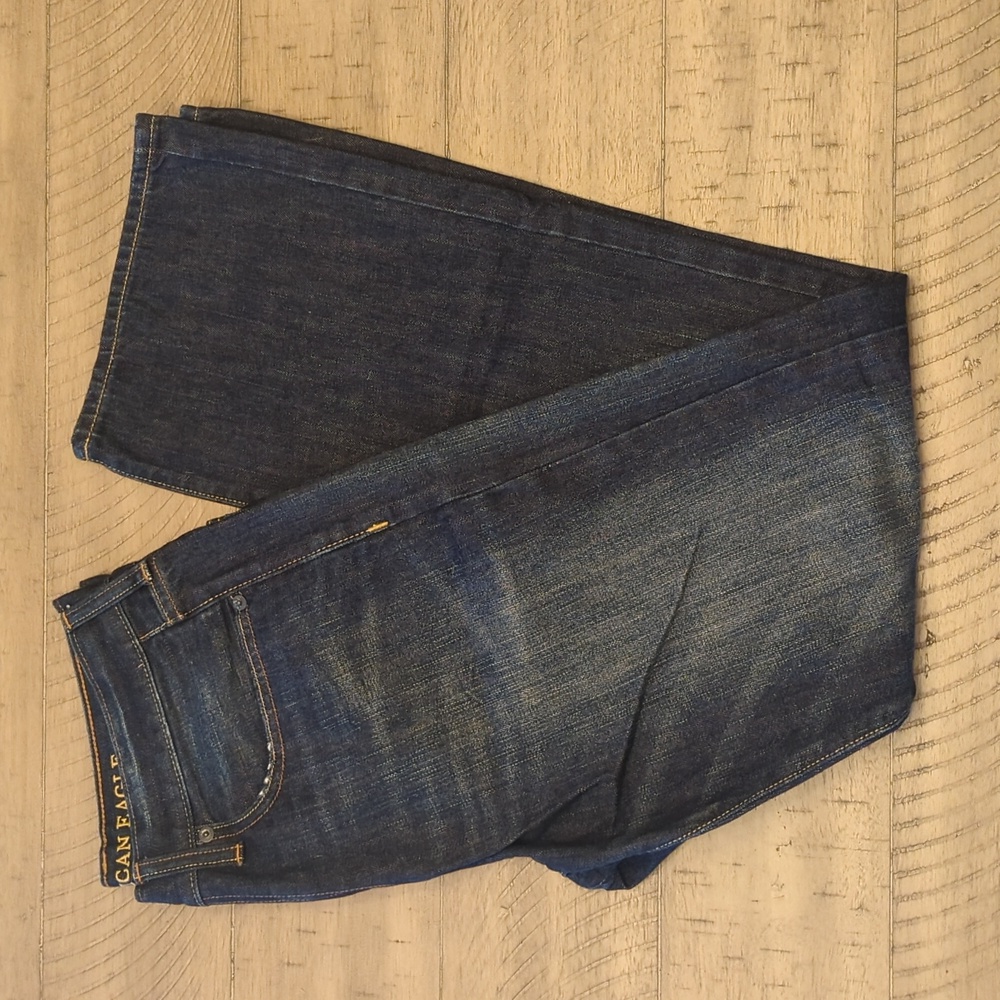 30/32 American Eagle Classic Boot Cut Jeans